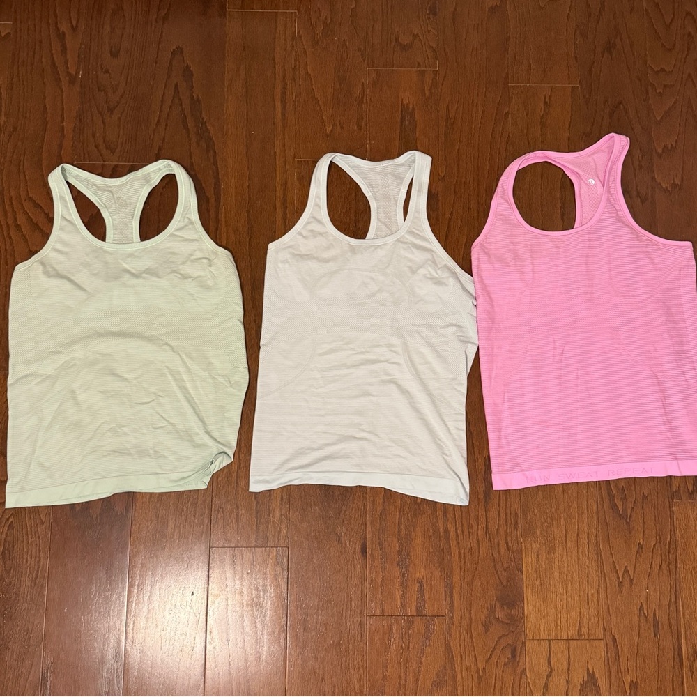 Lululemon tank 3 pack